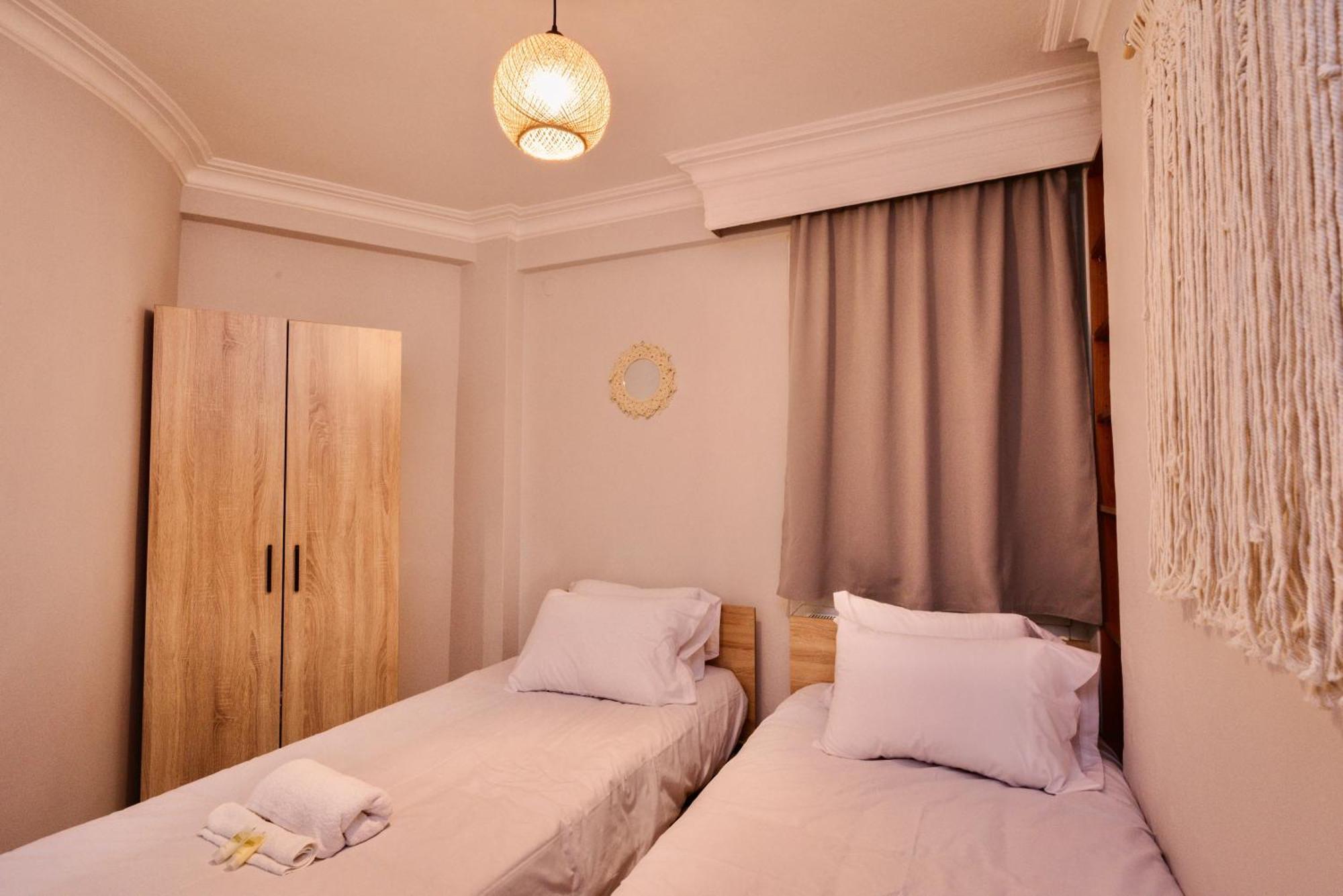 Stylish Apt W Jacuzzi, 5 Min To White Tower 테살로니키 외부 사진